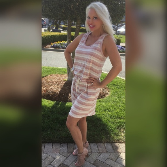 ❤️SUMMER CLEARANCE Oversized Dusty Pink Dress! - Picture 2 of 3